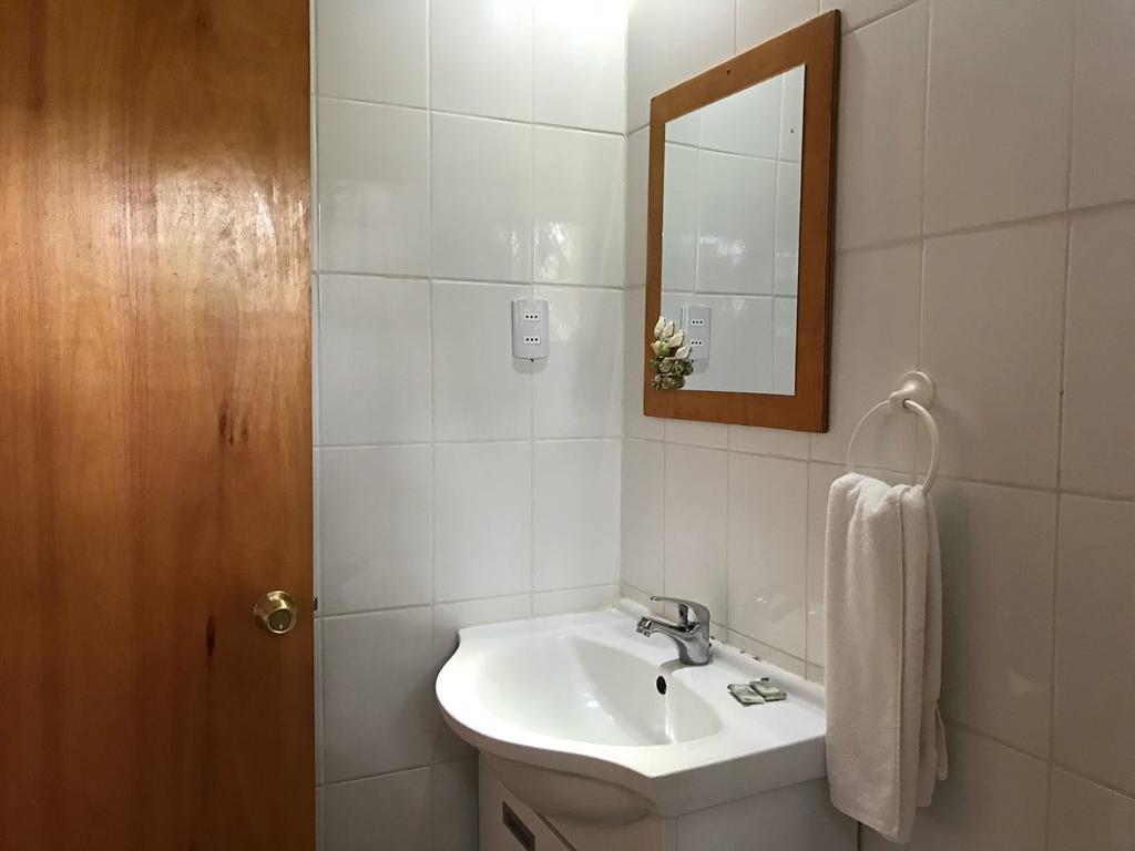Mangai Rapa Nui Hanga Roa Quarto foto